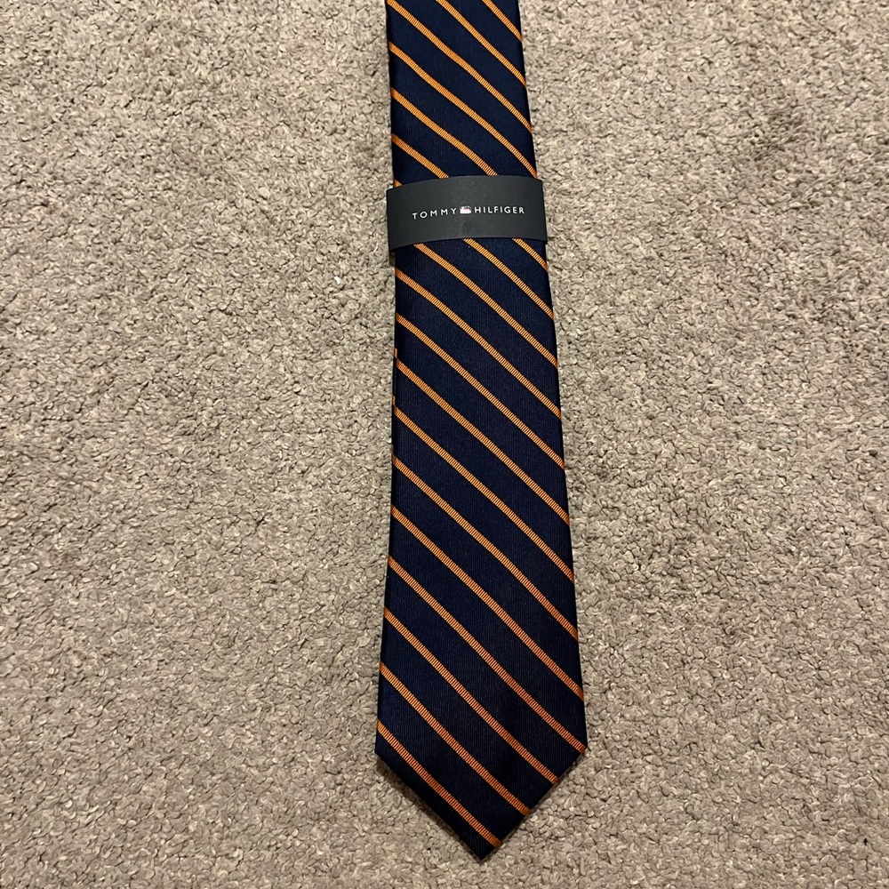 Nwt Tommy Hilfiger mens tie